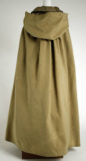 Hooded Cloak with collar-back view